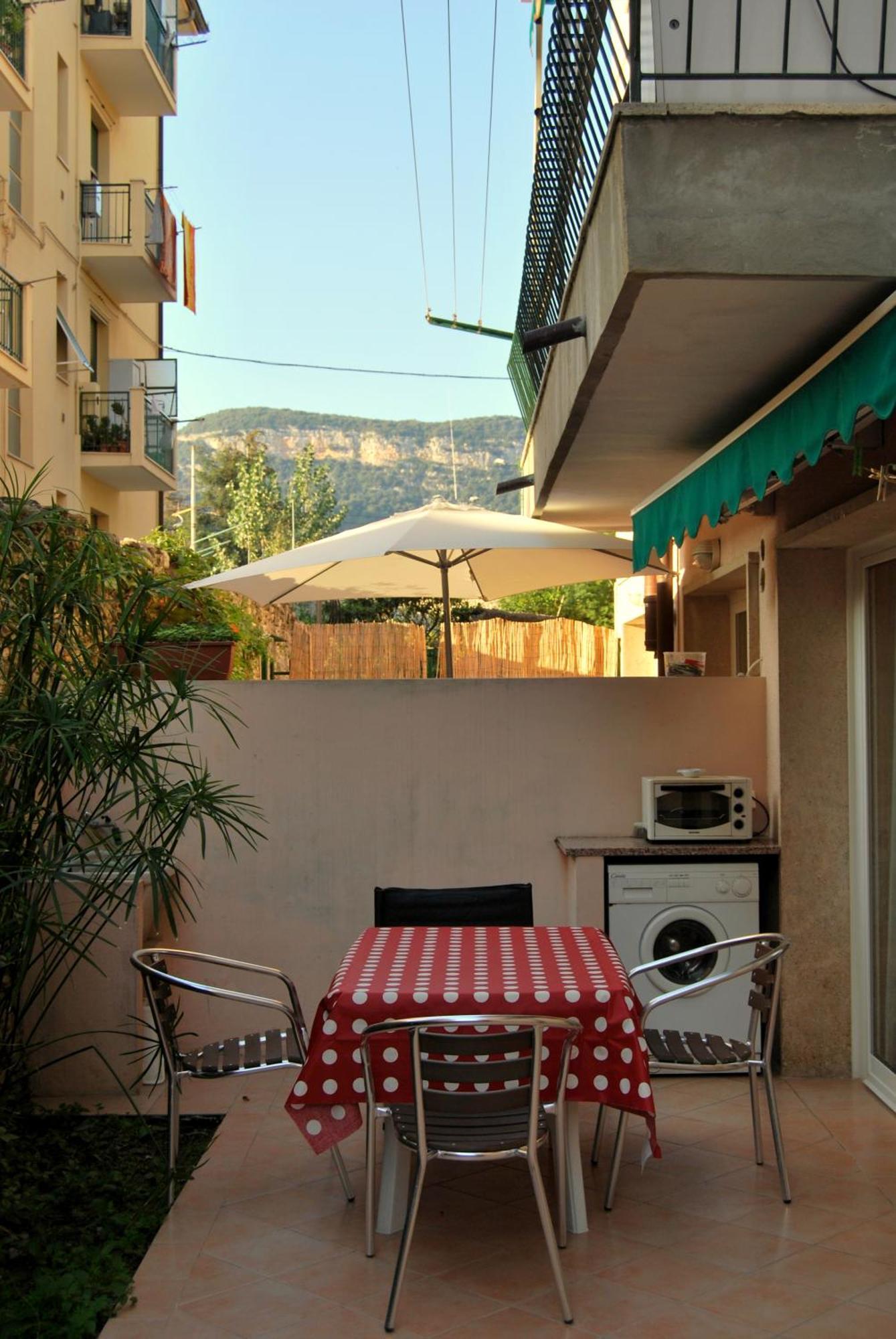 Appartamenti Family & Mtb Finale Ligure Habitación foto